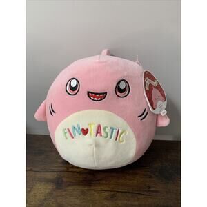 Squishmallow 8" Selene Shark FINTASTIC Soft Pink Hearts Valentine Plush NEW 0419